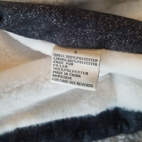 Fuda Gray NWT Vest with Removable Hood Size Large - Picture 10 of 10